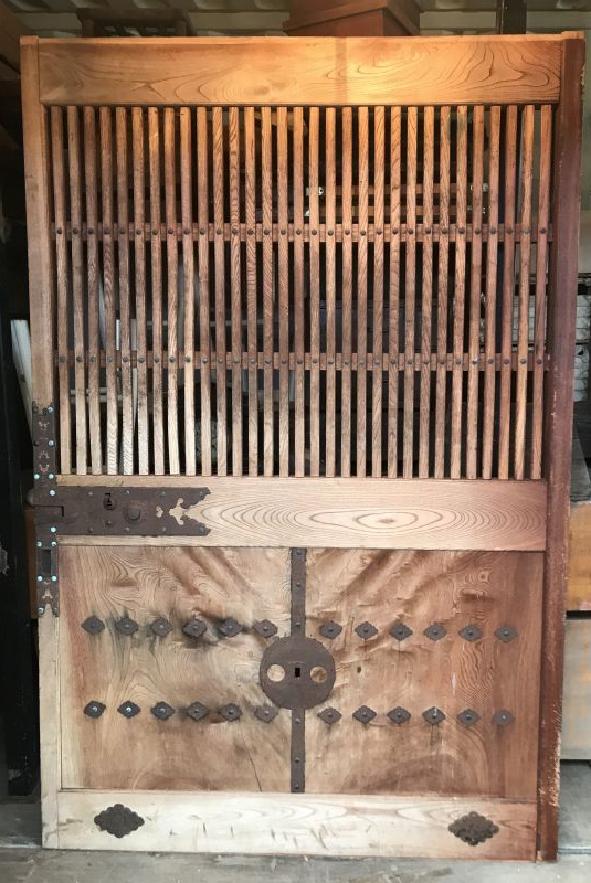 金具付き蔵戸 [KURA]